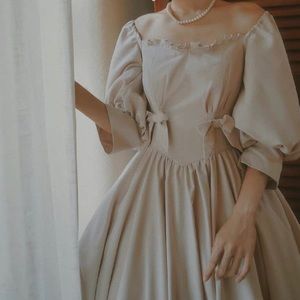Vintage style elegant cream dress
